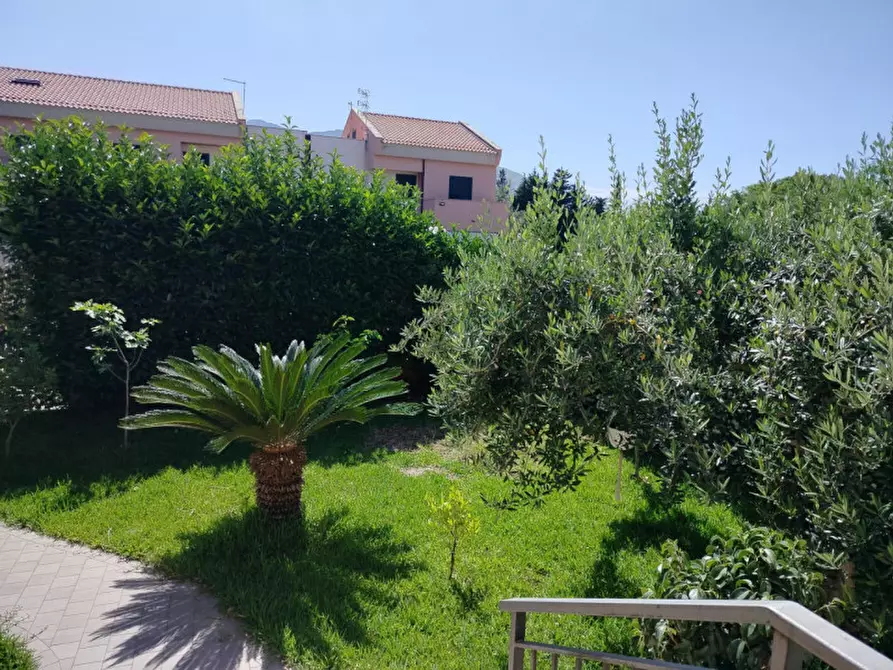Immagine 2 di Villa in vendita  in VIA SANDRO PERTINI 710 a Palermo