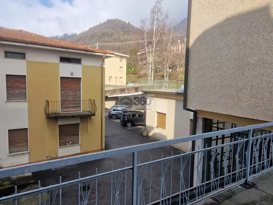 Immagine 10 di Appartamento in vendita  in Via Strada Vecchia a Lumezzane