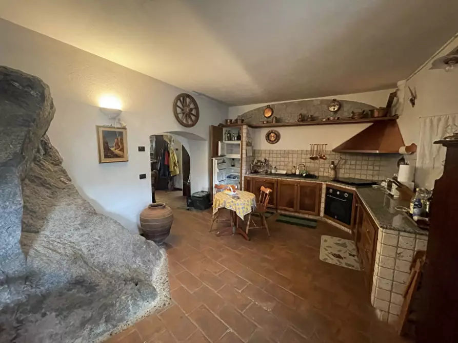 Immagine 14 di Casa bifamiliare in vendita  in Via Castello a Idro