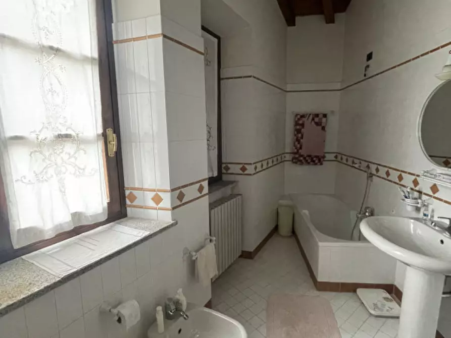 Immagine 26 di Casa bifamiliare in vendita  in Via Castello a Idro