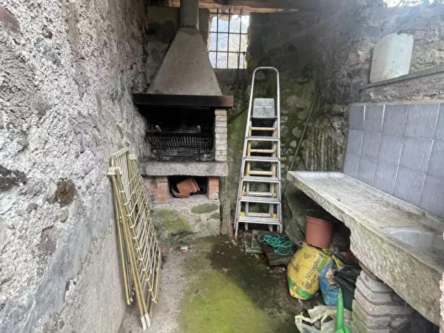 Immagine 29 di Casa bifamiliare in vendita  in Via Castello a Idro