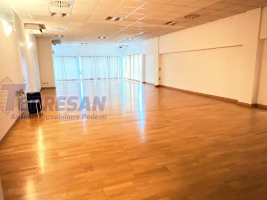 Immagine 13 di Ufficio in vendita  in viale del laoro 14 a Vigonza