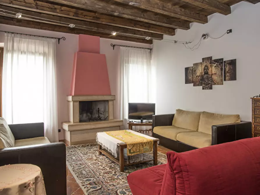 Immagine 1 di Appartamento in affitto  a Tregnago