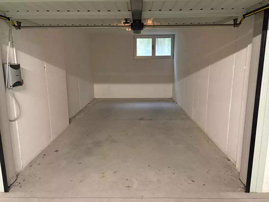 Immagine 3 di Garage in vendita  a Jesolo