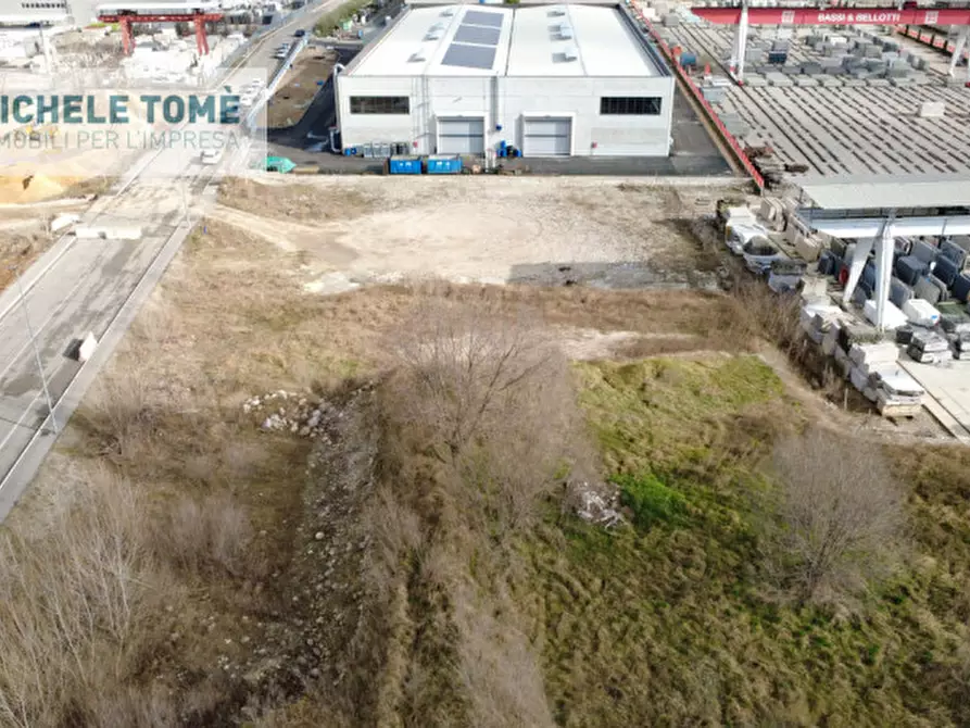 Immagine 6 di Terreno in vendita  in viale primo maggio a Cavaion Veronese