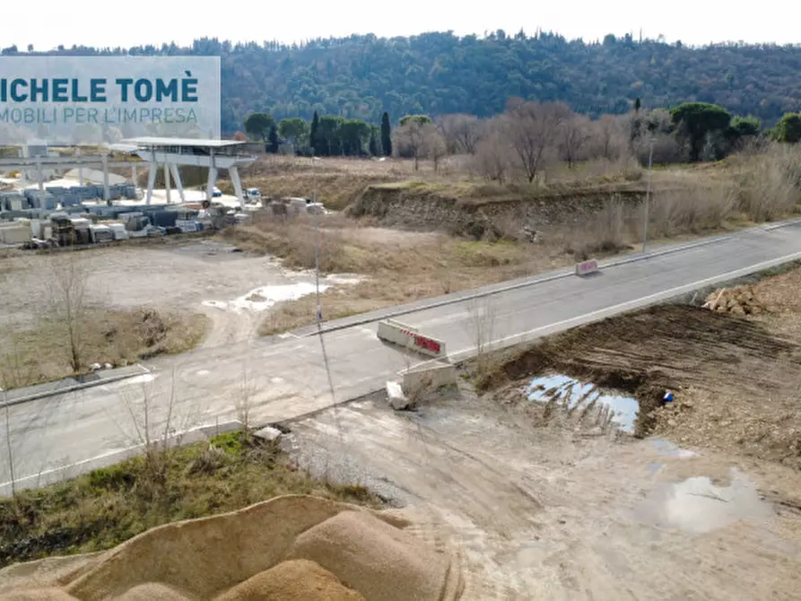 Immagine 11 di Terreno in vendita  in viale primo maggio a Cavaion Veronese