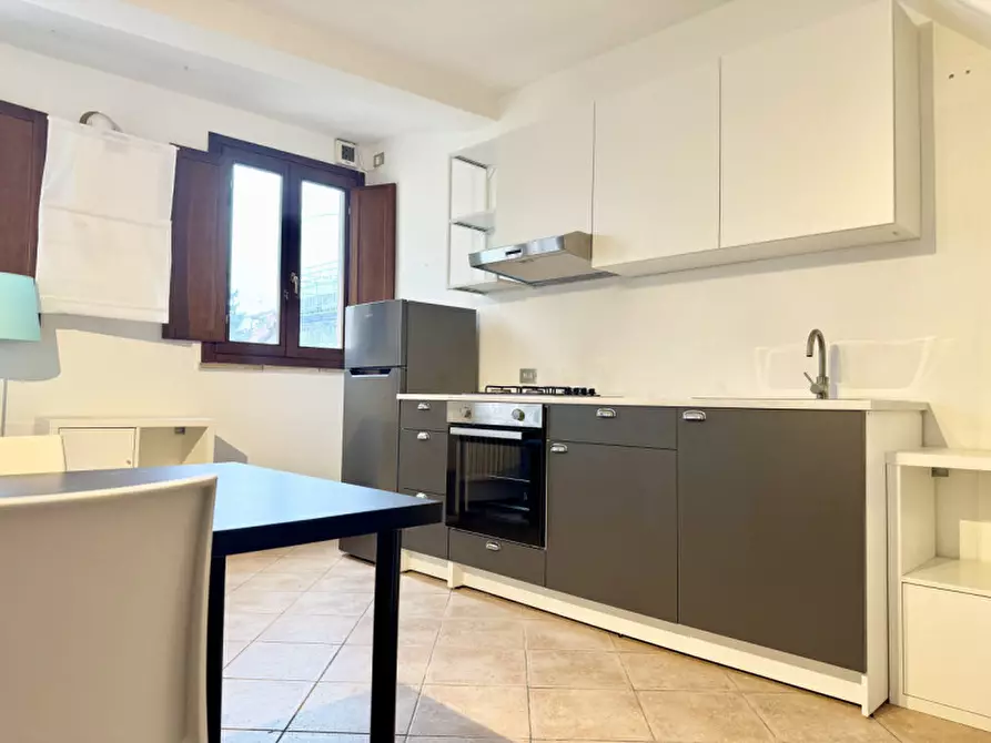 Immagine 7 di Appartamento in vendita  in via Aurelio Saffi 68 a Parma