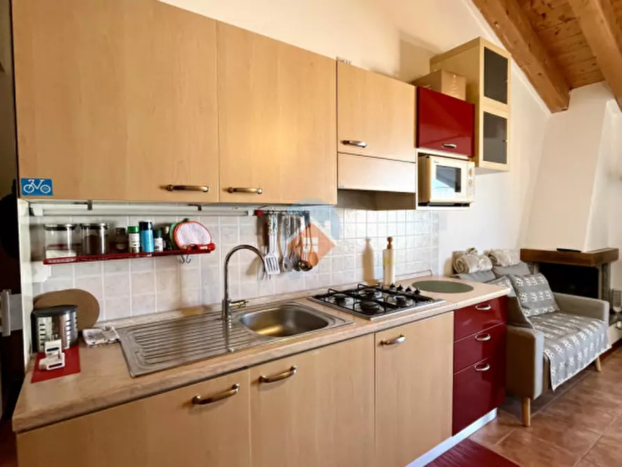 Immagine 6 di Appartamento in vendita  in Piazza Grande a Brentonico