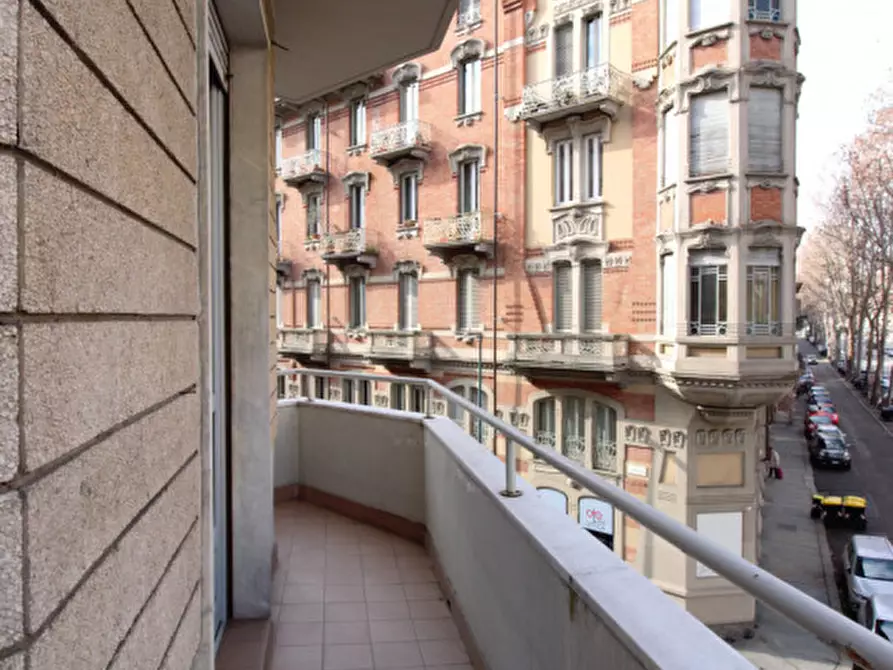 Immagine 17 di Appartamento in vendita  in Corso Francia, 87 a Torino
