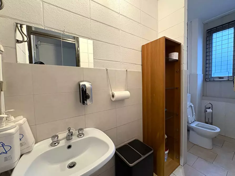 Immagine 15 di Capannone industriale in affitto  in Viale dell'Industria a Legnaro