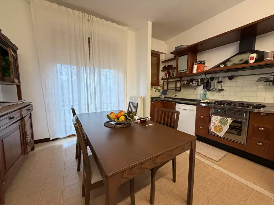 Immagine 1 di Appartamento in vendita  a Senigallia