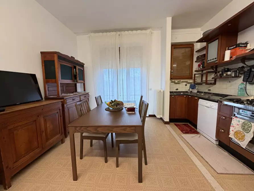 Immagine 2 di Appartamento in vendita  a Senigallia