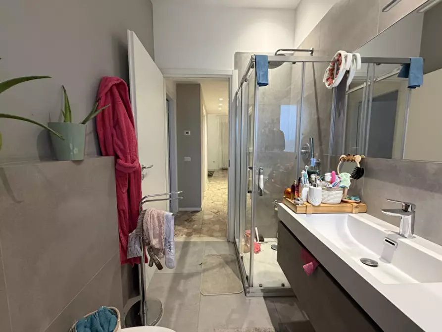 Immagine 6 di Appartamento in vendita  a Senigallia