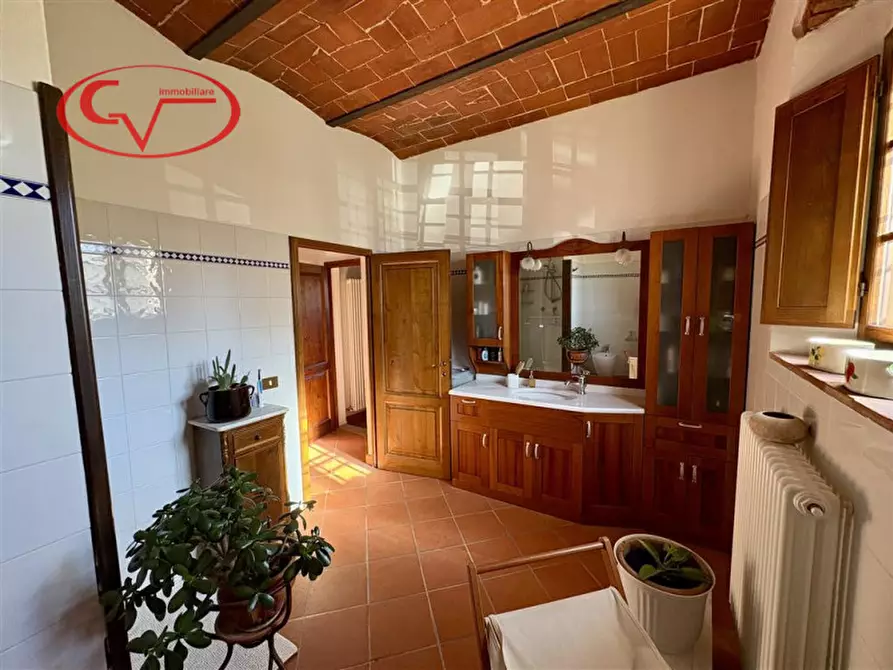 Immagine 21 di Rustico / casale in vendita  in Gangherete a Terranuova Bracciolini