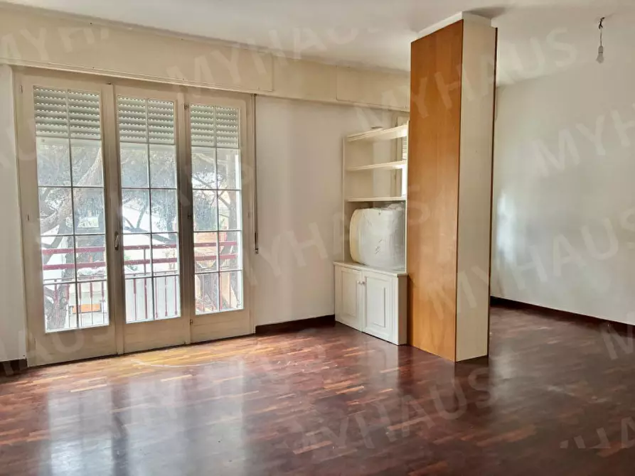 Immagine 12 di Appartamento in vendita  in Viale Cesare Abba, 14 a Cesenatico