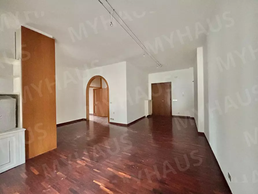 Immagine 17 di Appartamento in vendita  in Viale Cesare Abba, 14 a Cesenatico