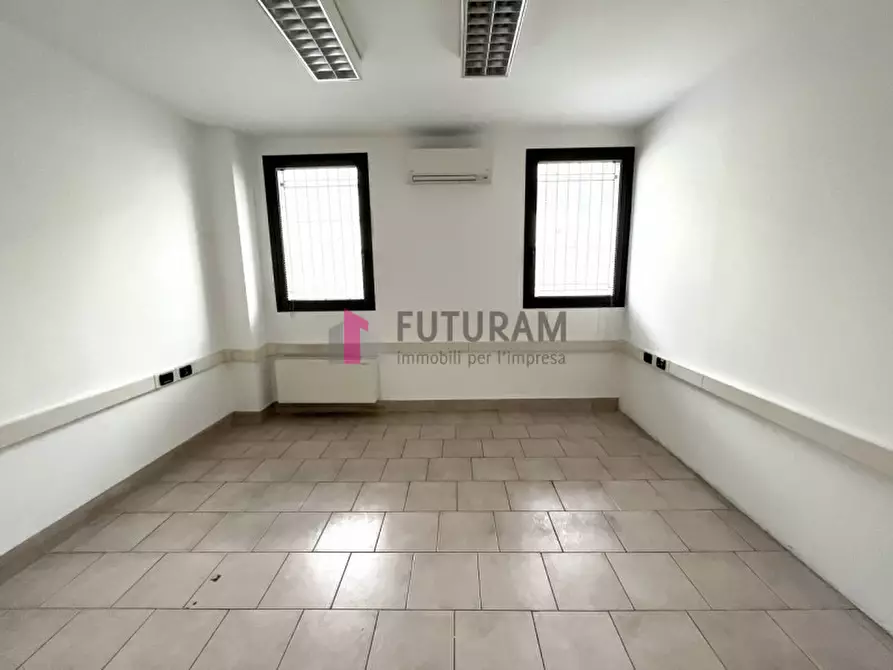 Immagine 21 di Capannone industriale in affitto  in Via James Watt a Piazzola Sul Brenta