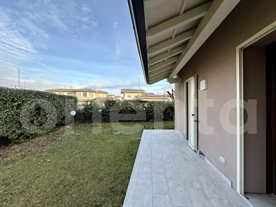 Immagine 1 di Appartamento in vendita  in via padre annibale di francia 18 a Montichiari