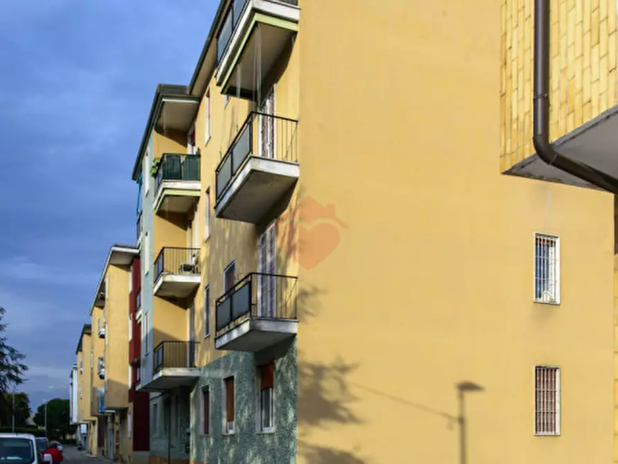 Immagine 28 di Appartamento in vendita  in Via Giacomo Leopardi 15 a Vaprio D'adda