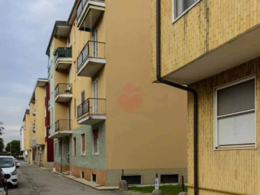 Immagine 30 di Appartamento in vendita  in Via Giacomo Leopardi 15 a Vaprio D'adda