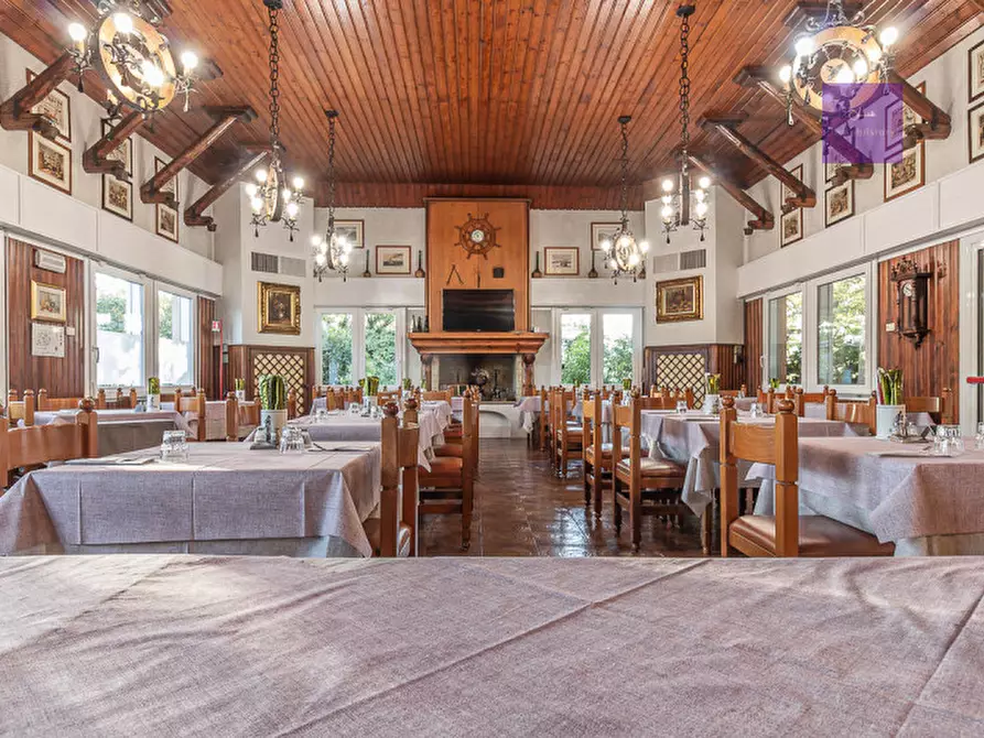 Immagine 4 di Hotel in vendita  a Torreglia