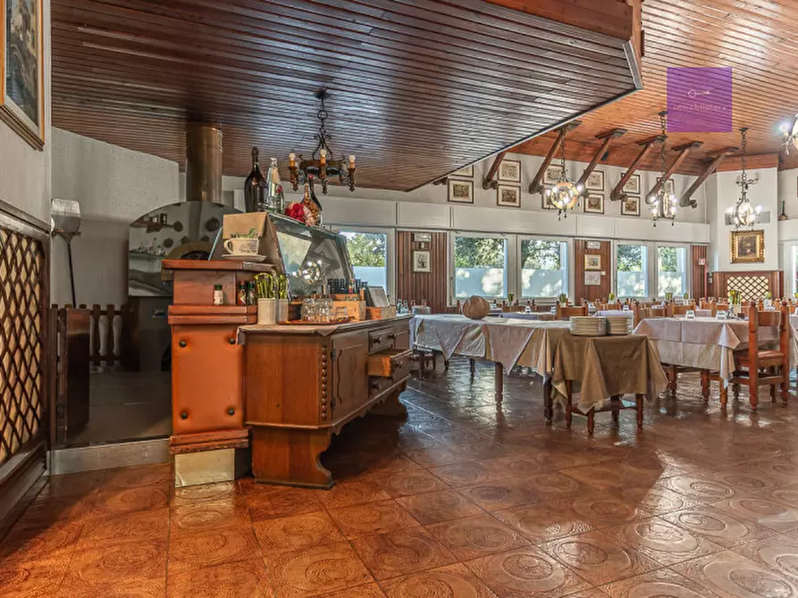 Immagine 8 di Hotel in vendita  a Torreglia