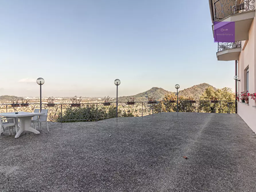 Immagine 12 di Hotel in vendita  a Torreglia