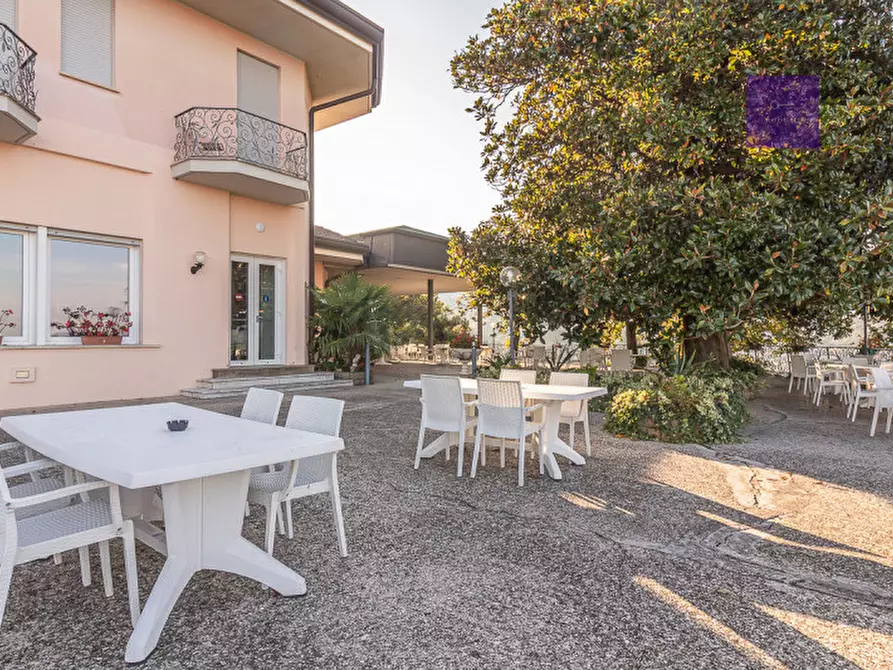 Immagine 18 di Hotel in vendita  a Torreglia
