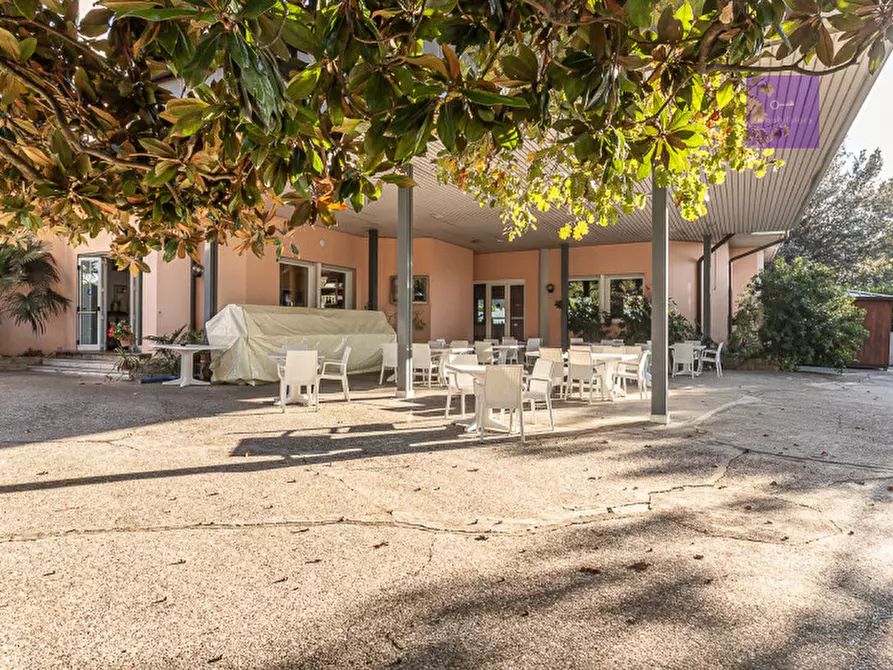 Immagine 20 di Hotel in vendita  a Torreglia