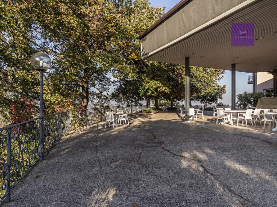 Immagine 21 di Hotel in vendita  a Torreglia