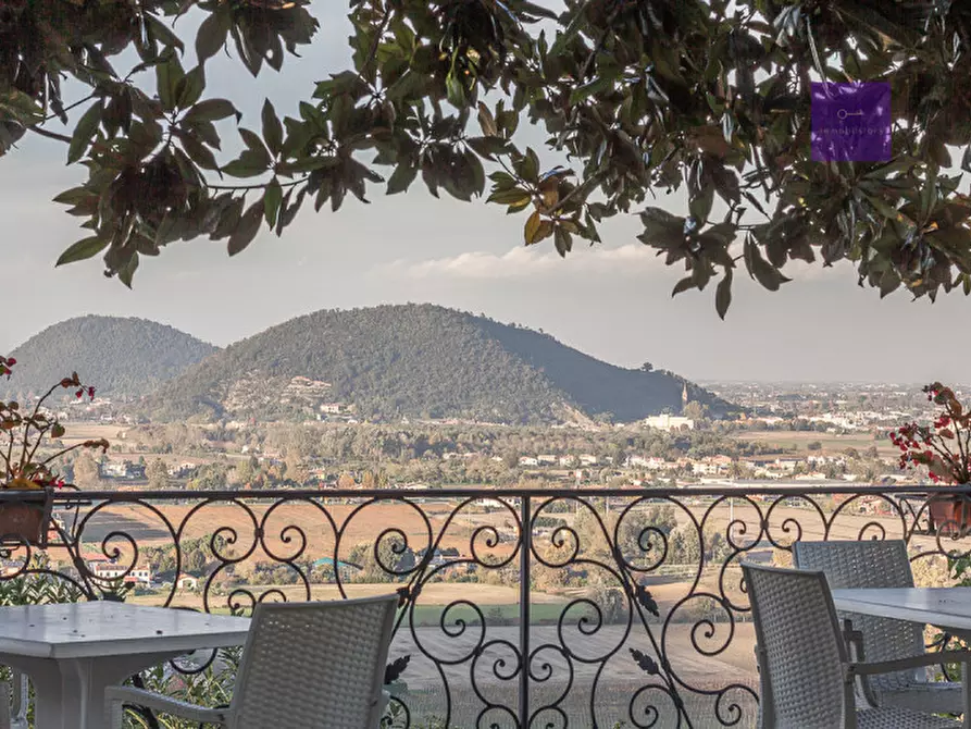 Immagine 22 di Hotel in vendita  a Torreglia