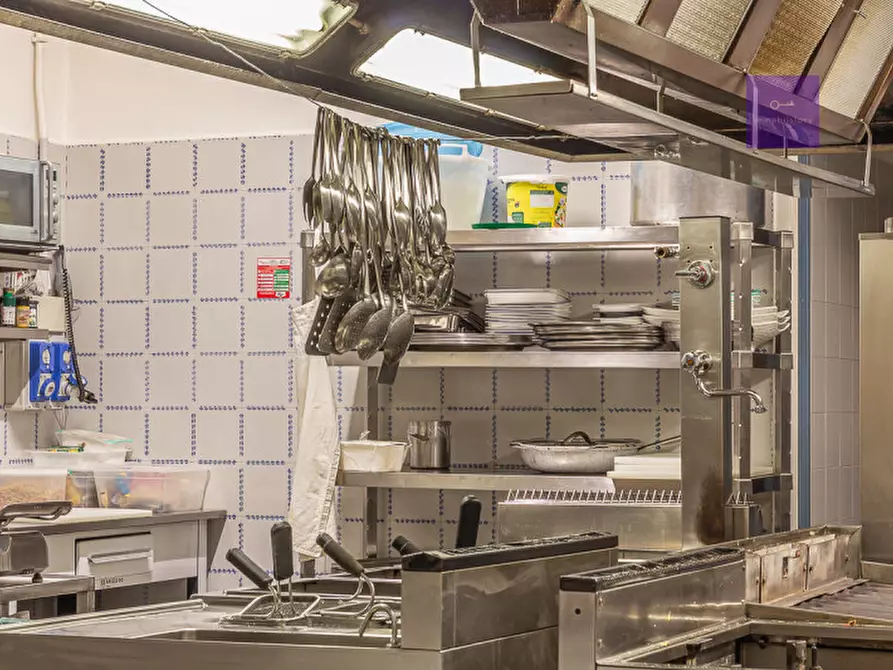 Immagine 32 di Hotel in vendita  a Torreglia