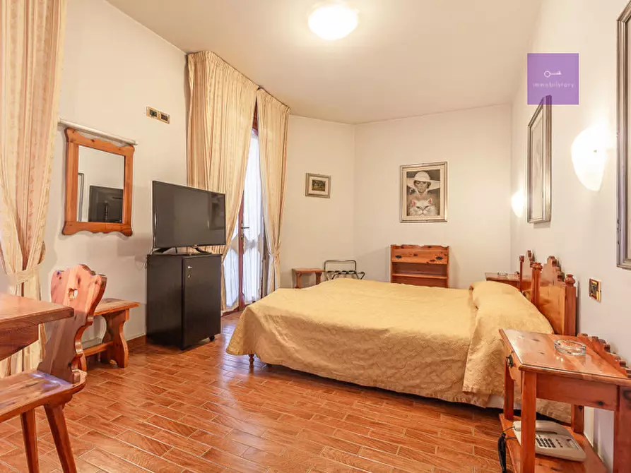 Immagine 43 di Hotel in vendita  a Torreglia