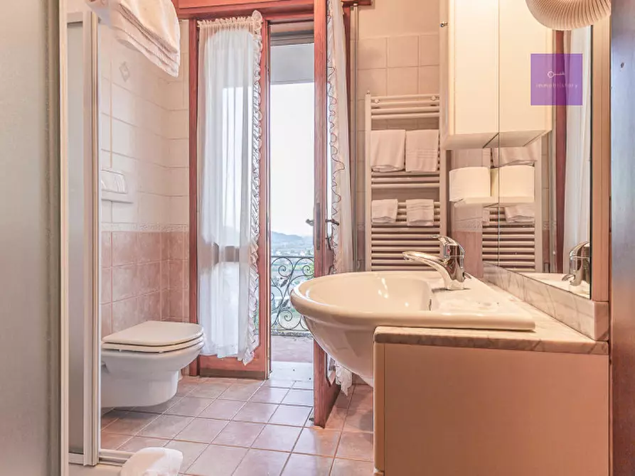 Immagine 45 di Hotel in vendita  a Torreglia