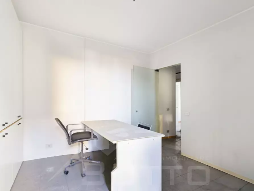 Immagine 14 di Appartamento in vendita  in Viale Guglielmo Marconi a Borgomanero