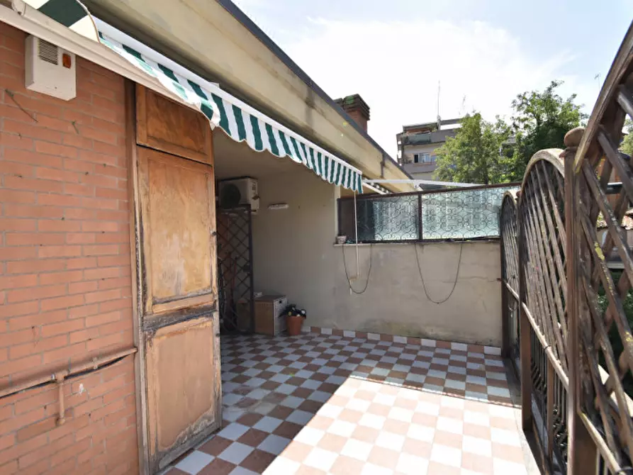 Immagine 5 di Attico in vendita  in Via Giulia Molino Colombini a Roma