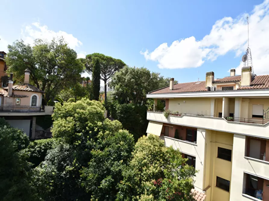 Immagine 25 di Attico in vendita  in Via Giulia Molino Colombini a Roma