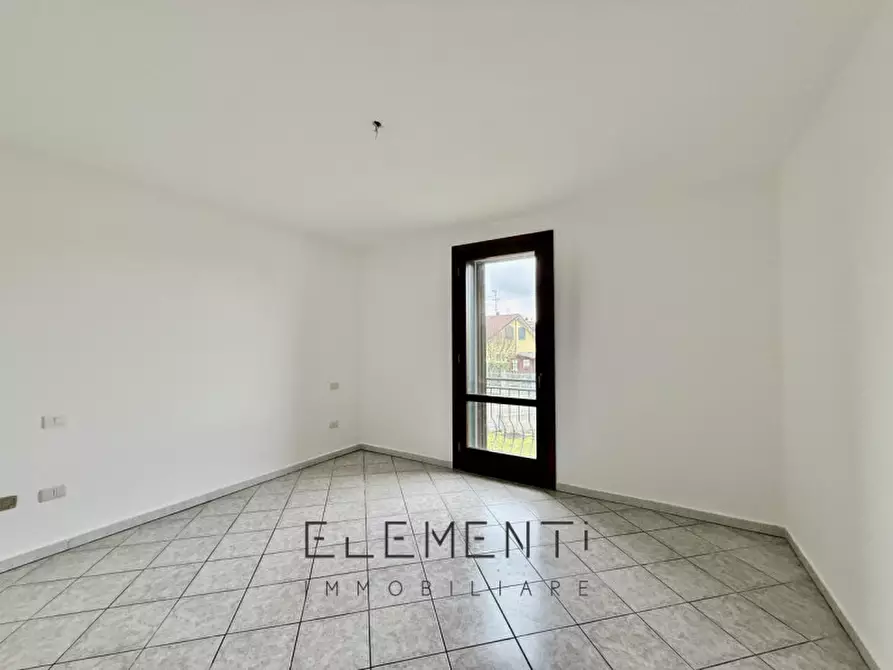 Immagine 10 di Appartamento in vendita  in Via Vittorio Bertazzoni a Sorgà