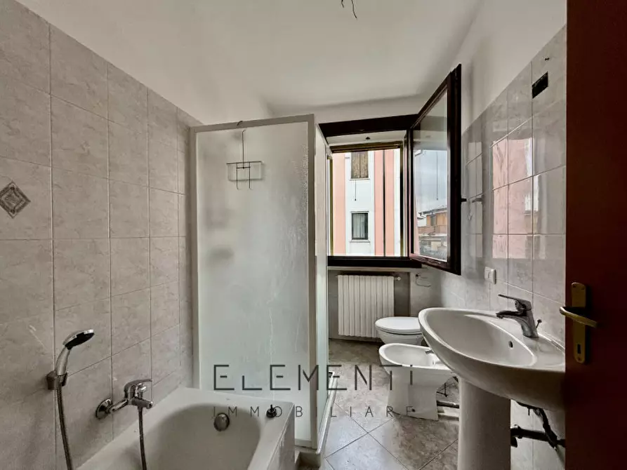 Immagine 13 di Appartamento in vendita  in Via Vittorio Bertazzoni a Sorgà