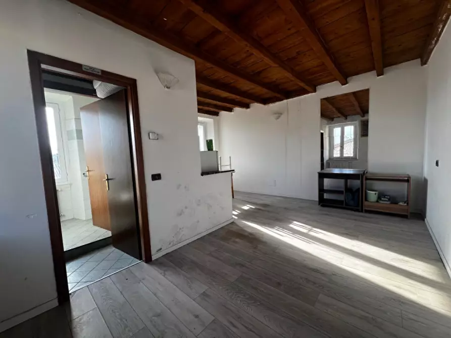 Immagine 1 di Appartamento in vendita  in Via Broli a Rezzato