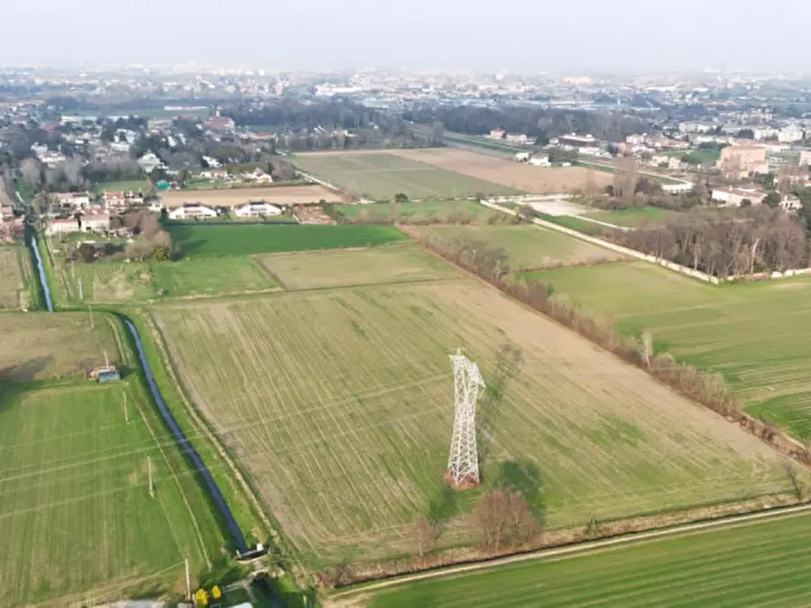 Immagine 3 di Terreno in vendita  in Via Ponte della Cagna a Padova