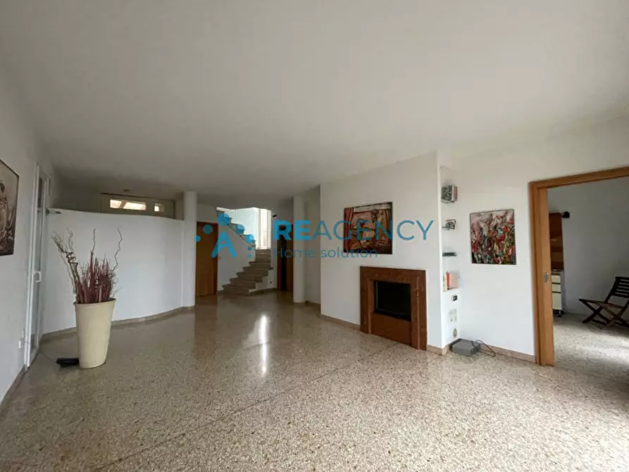 Immagine 12 di Villa in vendita  a Caldogno