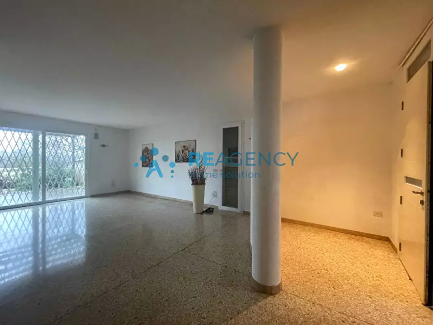 Immagine 13 di Villa in vendita  a Caldogno