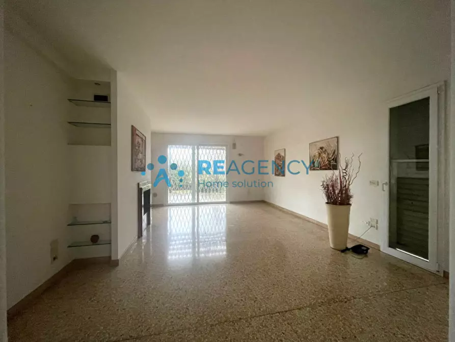 Immagine 14 di Villa in vendita  a Caldogno