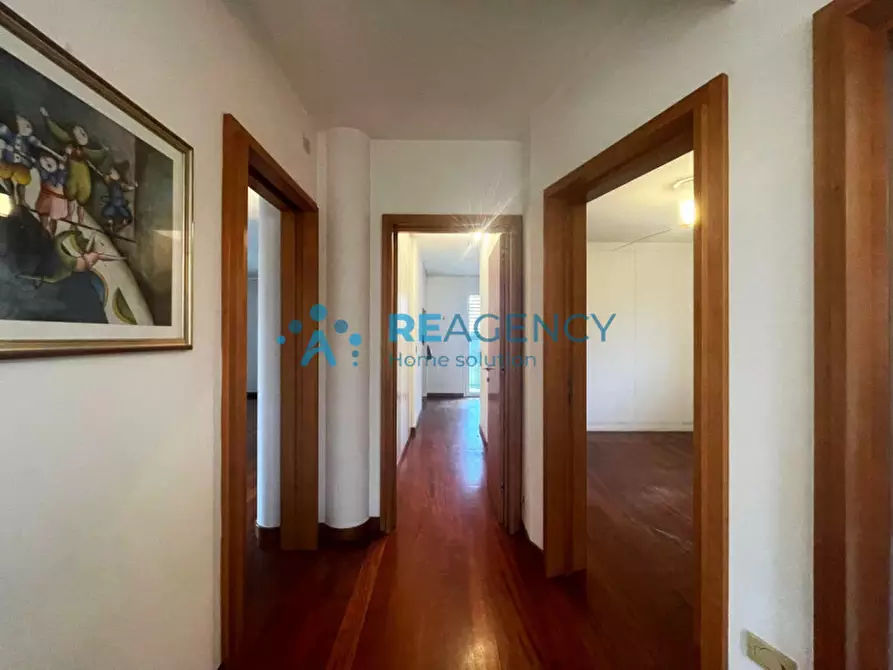 Immagine 21 di Villa in vendita  a Caldogno