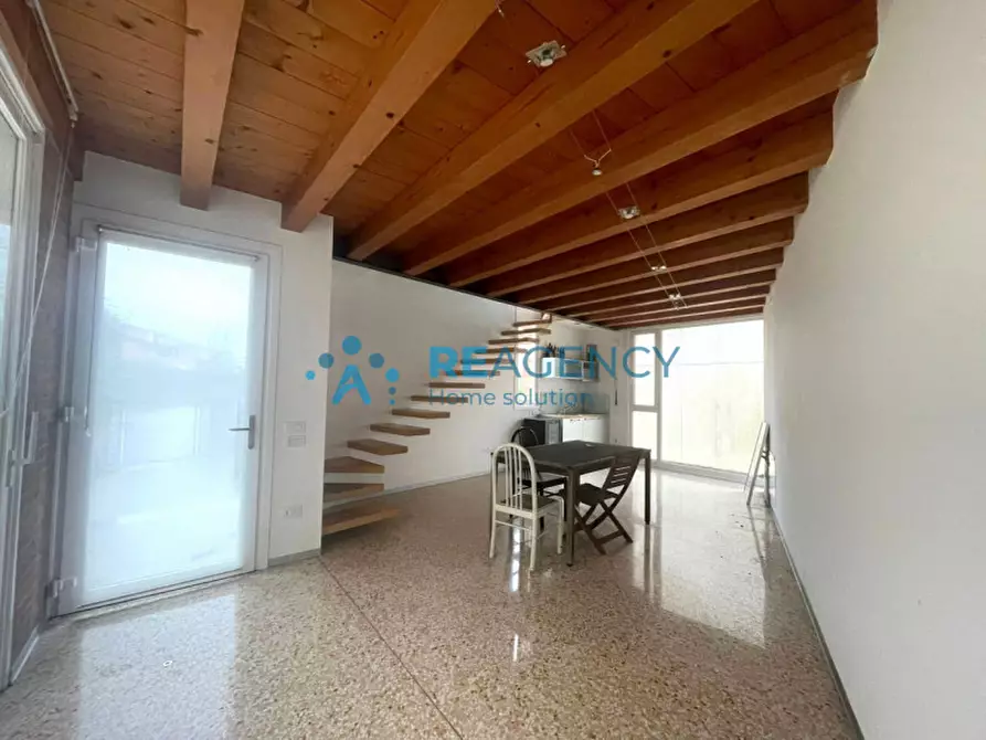 Immagine 32 di Villa in vendita  a Caldogno