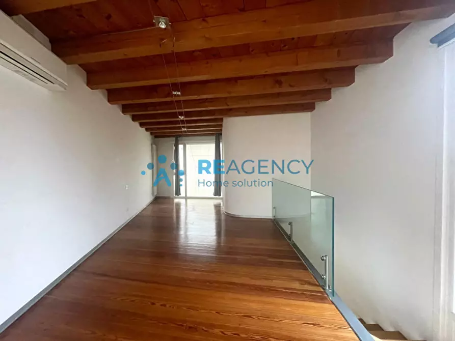 Immagine 35 di Villa in vendita  a Caldogno