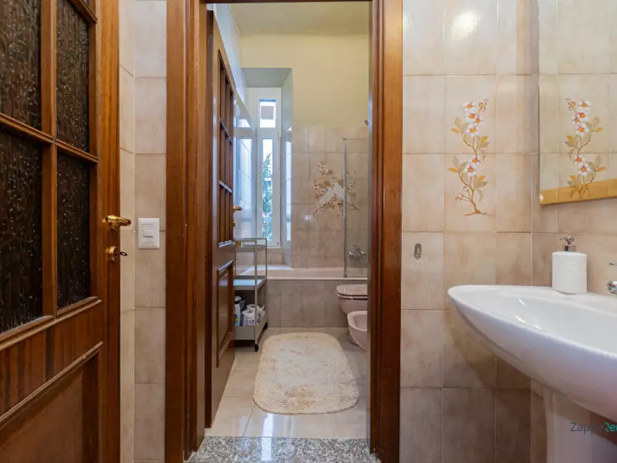 Immagine 25 di Appartamento in affitto  in Via Benaco, 17 a Milano