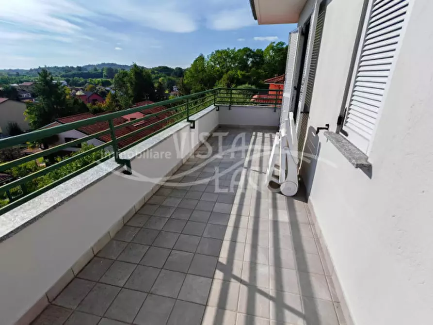 Immagine 17 di Villa in vendita  in Via Faì 31 Montano Lucino a Montano Lucino