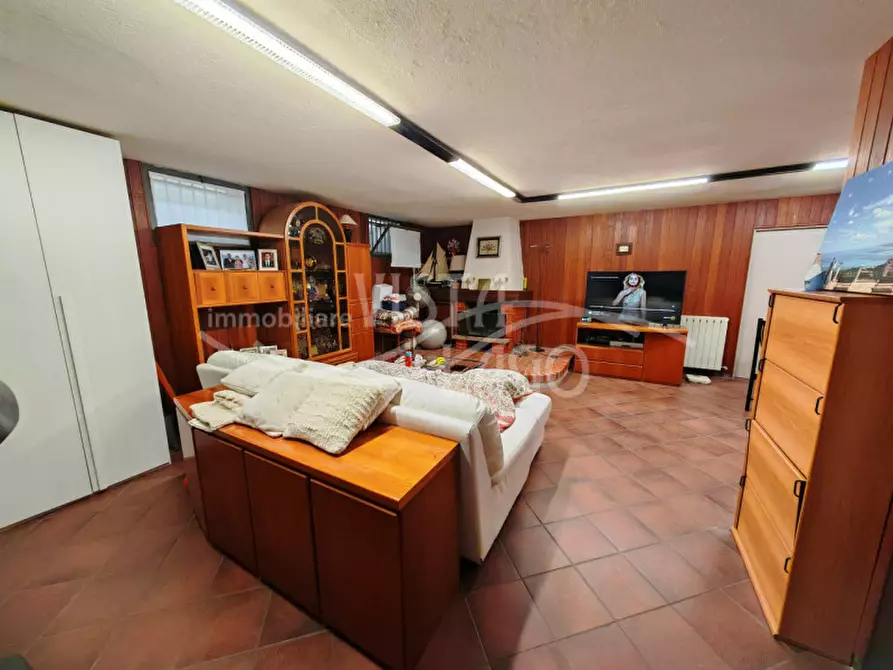 Immagine 18 di Villa in vendita  in Via Faì 31 Montano Lucino a Montano Lucino